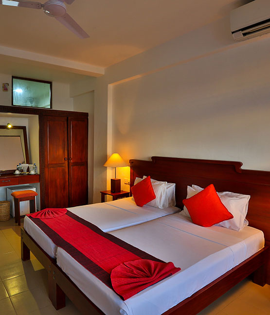 Hotels Hikkaduwa Beach - Beach Hotels in Hikkaduwa - Beach Hotels in Sri Lanka - Beach Sri Lanka Hotels Hikkaduwa - Hikkaduwa Sri Lanka Beach Hotels - Hotel Lanka Super Corals